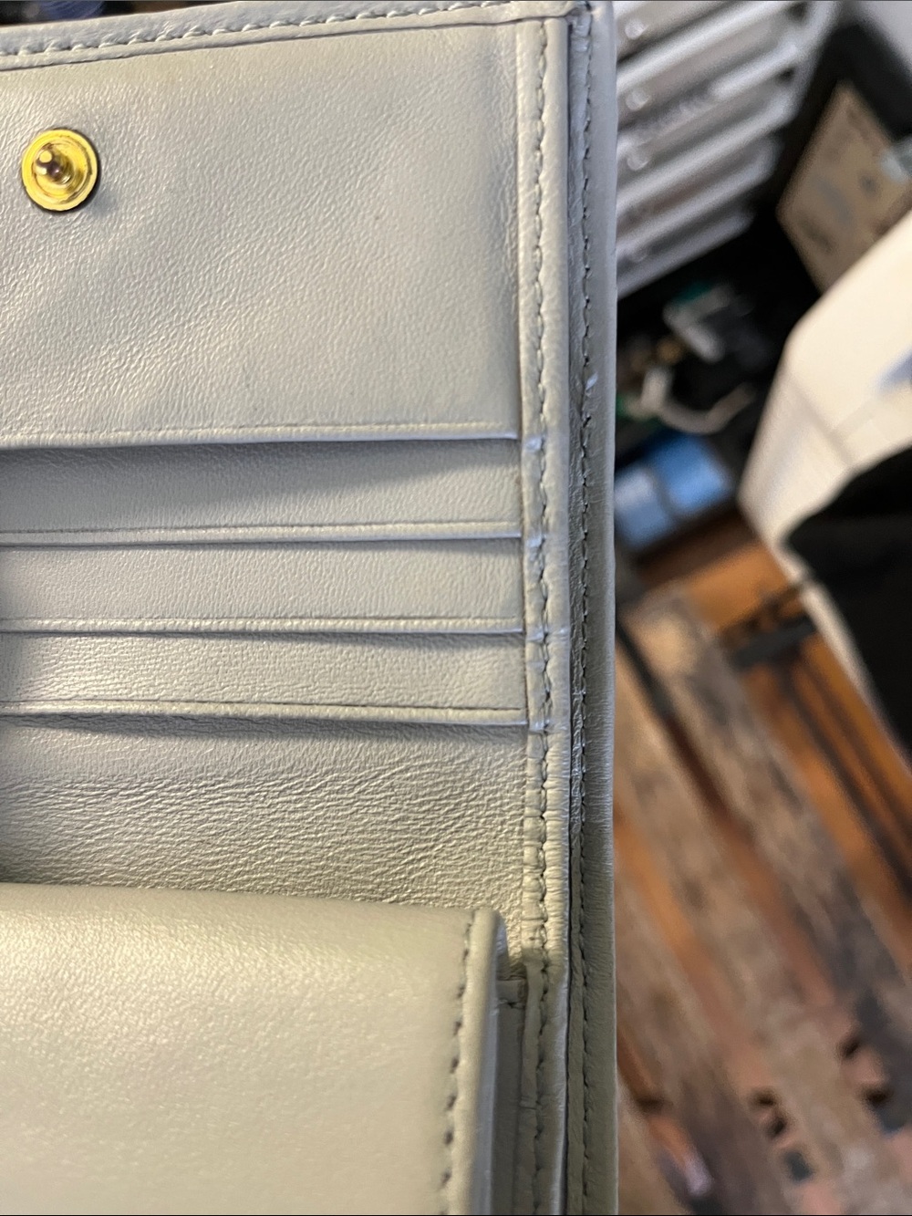 Miu Miu Cream Quilted Leather Compact Wallet with Gold Logo - Picture 8 of 8